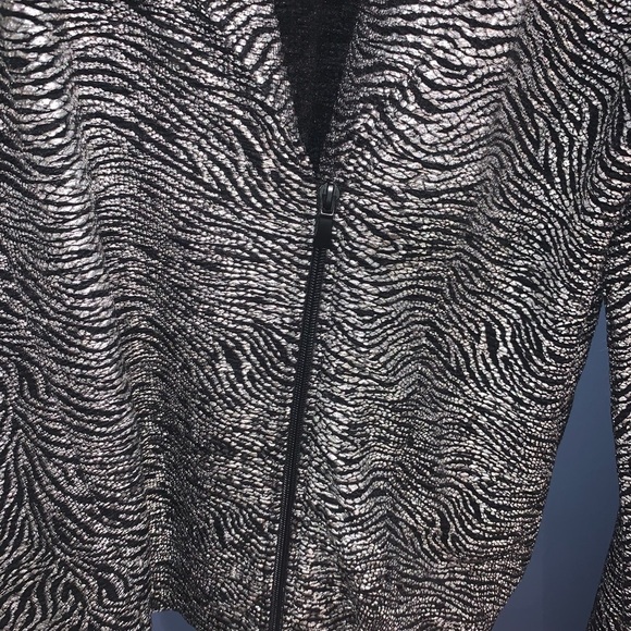 Chicos jacket size 2 - Picture 4 of 8